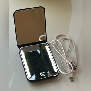 Illuminated Compact Mirror with USB Charging - Black